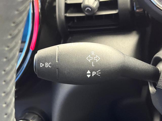 ＭＩＮＩ クーパーＤ　ワンオーナー　ペッパーＰＫＧ　カメラ／パーキングアシストＰＫＧ　ＬＥＤヘッドランプ／ユニオンジャックデザインＬＥＤリアランプ　純正ナビ　デュアルオートエアコン　スマートキー　禁煙車（51枚目）