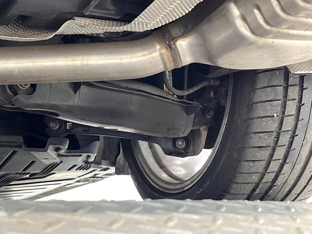 Eクラス E250 アバンギャルド スポーツ 全周囲カメラ レーダーセーフティPKG フットトランクオープナー ハーフレザーシート 前席シートヒーター 前席パワーシート オートマチックハイビーム 純正19インチAW COMMANDシステム 禁煙車(36枚目)