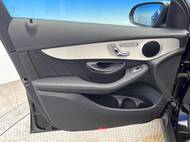 ＧＬＣ ＧＬＣ２２０ｄ　４マチックスポーツ　全周囲カメラ　ハーフレザーシート　全席シートヒーター　ヘッドアップディスプレイ　電動リアゲート　スポーツサスペンション　純正１９インチＡＷ　レーダーセーフティＰＫＧ　メモリー付きパワーシート　禁煙車（35枚目）