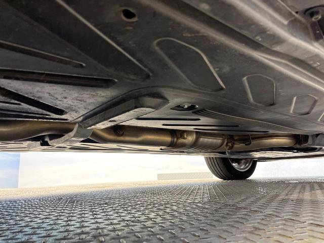 ＧＬＣ ＧＬＣ２２０ｄ　４マチックスポーツ　全周囲カメラ　ハーフレザーシート　全席シートヒーター　ヘッドアップディスプレイ　電動リアゲート　スポーツサスペンション　純正１９インチＡＷ　レーダーセーフティＰＫＧ　メモリー付きパワーシート　禁煙車（48枚目）