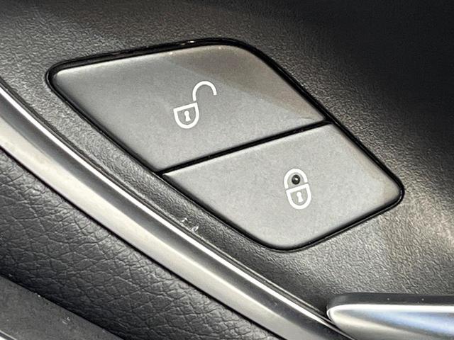 ＧＬＣ ＧＬＣ２２０ｄ　４マチックスポーツ　全周囲カメラ　ハーフレザーシート　全席シートヒーター　ヘッドアップディスプレイ　電動リアゲート　スポーツサスペンション　純正１９インチＡＷ　レーダーセーフティＰＫＧ　メモリー付きパワーシート　禁煙車（49枚目）