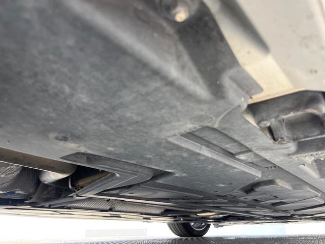 Ｂクラス Ｂ１８０　ＡＭＧライン　レーダーセーフティＰＫＧ　ナビゲーションＰＫＧ　アドバンスドＰＫＧ　ワンオーナー　ＡＰＰＬＥＣＡＲＰＬＡＹ　全周囲カメラ　半革シート　フットトランクオープナー　アンビエントライト　ハイビームアシスト（35枚目）