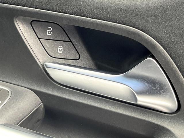 Ｂクラス Ｂ１８０　ＡＭＧライン　レーダーセーフティＰＫＧ　ナビゲーションＰＫＧ　アドバンスドＰＫＧ　ワンオーナー　ＡＰＰＬＥＣＡＲＰＬＡＹ　全周囲カメラ　半革シート　フットトランクオープナー　アンビエントライト　ハイビームアシスト（45枚目）