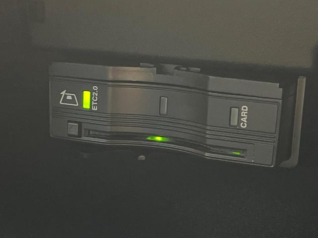 Ｂクラス Ｂ１８０　ＡＭＧライン　レーダーセーフティＰＫＧ　ナビゲーションＰＫＧ　アドバンスドＰＫＧ　ワンオーナー　ＡＰＰＬＥＣＡＲＰＬＡＹ　全周囲カメラ　半革シート　フットトランクオープナー　アンビエントライト　ハイビームアシスト（53枚目）