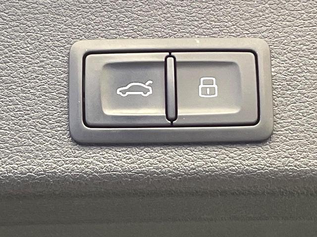 A4アバント 2.0TFSIクワトロ マトリクスLEDヘッドランプPKG ラグジュアリーPKG バーチャルコックピッド BangOlufsen3Dサウンドシステム 革シート 4ゾーンオートエアコン 電動リアゲート ハイビームアシスト 禁煙(5枚目)