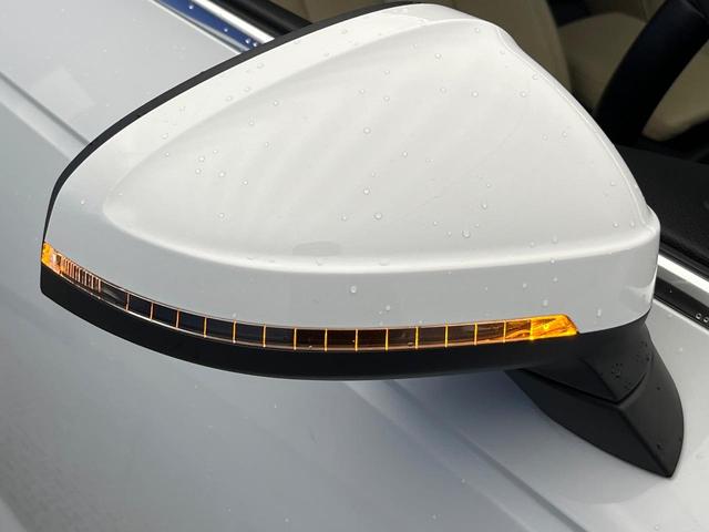 A4アバント 2.0TFSIクワトロ マトリクスLEDヘッドランプPKG ラグジュアリーPKG バーチャルコックピッド BangOlufsen3Dサウンドシステム 革シート 4ゾーンオートエアコン 電動リアゲート ハイビームアシスト 禁煙(27枚目)