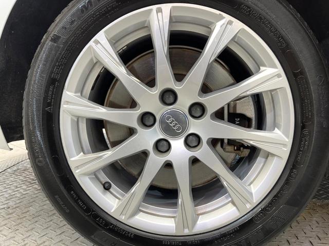 A4アバント 2.0TFSIクワトロ マトリクスLEDヘッドランプPKG ラグジュアリーPKG バーチャルコックピッド BangOlufsen3Dサウンドシステム 革シート 4ゾーンオートエアコン 電動リアゲート ハイビームアシスト 禁煙(32枚目)