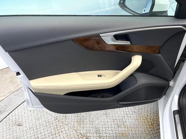 A4アバント 2.0TFSIクワトロ マトリクスLEDヘッドランプPKG ラグジュアリーPKG バーチャルコックピッド BangOlufsen3Dサウンドシステム 革シート 4ゾーンオートエアコン 電動リアゲート ハイビームアシスト 禁煙(35枚目)