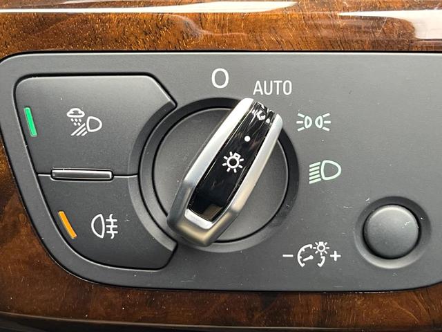 A4アバント 2.0TFSIクワトロ マトリクスLEDヘッドランプPKG ラグジュアリーPKG バーチャルコックピッド BangOlufsen3Dサウンドシステム 革シート 4ゾーンオートエアコン 電動リアゲート ハイビームアシスト 禁煙(52枚目)