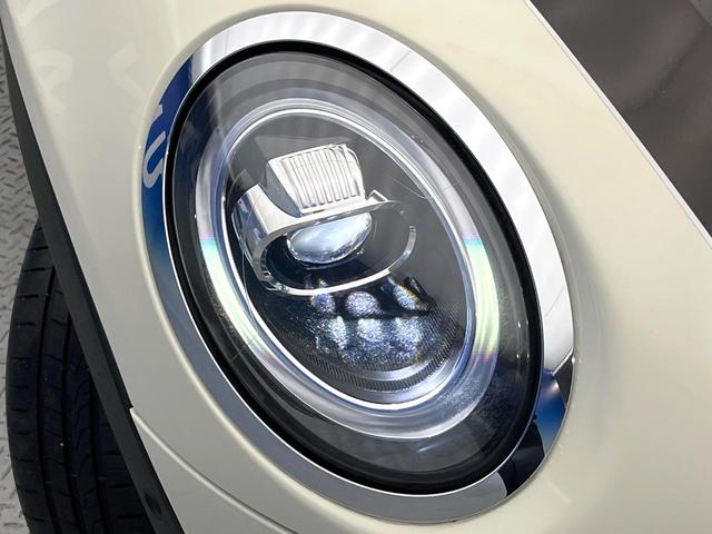 ＭＩＮＩ クーパーＤ　５ドア　ペッパーＰＫＧ　カメラ／パーキングアシストＰＫＧ　ＬＥＤヘッドランプ／ユニオンジャックデザインＬＥＤリアコンビネーションランプ　純正ナビ　デュアルオートエアコン　ＥＴＣ車載器　スマートキー（21枚目）