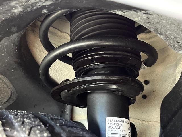 ＭＩＮＩ クーパーＤ　５ドア　ペッパーＰＫＧ　カメラ／パーキングアシストＰＫＧ　ＬＥＤヘッドランプ／ユニオンジャックデザインＬＥＤリアコンビネーションランプ　純正ナビ　デュアルオートエアコン　ＥＴＣ車載器　スマートキー（23枚目）