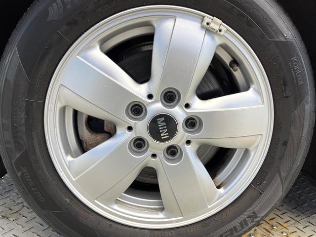 ＭＩＮＩ クーパーＤ　５ドア　ペッパーＰＫＧ　カメラ／パーキングアシストＰＫＧ　ＬＥＤヘッドランプ／ユニオンジャックデザインＬＥＤリアコンビネーションランプ　純正ナビ　デュアルオートエアコン　ＥＴＣ車載器　スマートキー（33枚目）