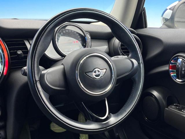MINI クーパーD 3ドア ペッパーPKG ナビゲーションPKG LEDヘッドランプ/LEDフロントフォグランプ デュアルオートエアコン プライバシーガラス スマートキー Bluetooth 禁煙車(11枚目)