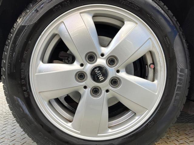 MINI クーパーD 3ドア ペッパーPKG ナビゲーションPKG LEDヘッドランプ/LEDフロントフォグランプ デュアルオートエアコン プライバシーガラス スマートキー Bluetooth 禁煙車(32枚目)