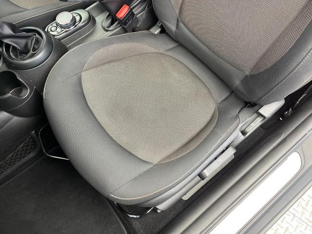 MINI クーパーD 3ドア ペッパーPKG ナビゲーションPKG LEDヘッドランプ/LEDフロントフォグランプ デュアルオートエアコン プライバシーガラス スマートキー Bluetooth 禁煙車(43枚目)