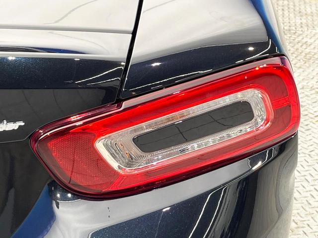 アバルト124 スパイダー ベースグレード 6MT 「ABARTH」ロゴ入革/アルカンターラコンビシート クルーズコントロール クリアランスソナー オートエアコン 純正17インチアルミ バックカメラ スマートキー ETC メモリーナビ 禁煙車(37枚目)