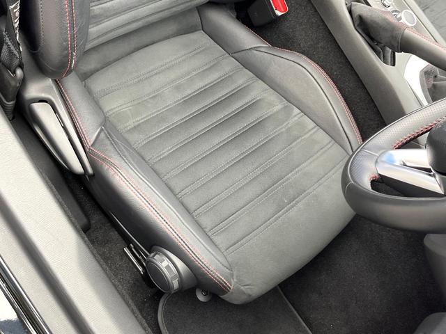 アバルト124 スパイダー ベースグレード 6MT 「ABARTH」ロゴ入革/アルカンターラコンビシート クルーズコントロール クリアランスソナー オートエアコン 純正17インチアルミ バックカメラ スマートキー ETC メモリーナビ 禁煙車(40枚目)