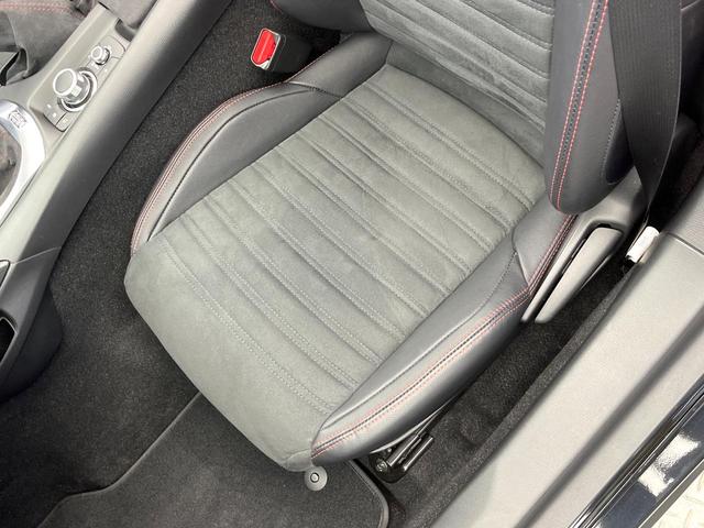 アバルト124 スパイダー ベースグレード 6MT 「ABARTH」ロゴ入革/アルカンターラコンビシート クルーズコントロール クリアランスソナー オートエアコン 純正17インチアルミ バックカメラ スマートキー ETC メモリーナビ 禁煙車(41枚目)