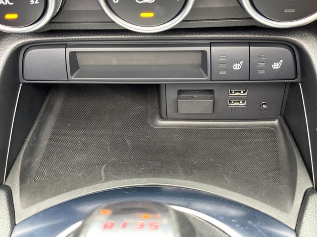 アバルト124 スパイダー ベースグレード 6MT 「ABARTH」ロゴ入革/アルカンターラコンビシート クルーズコントロール クリアランスソナー オートエアコン 純正17インチアルミ バックカメラ スマートキー ETC メモリーナビ 禁煙車(52枚目)