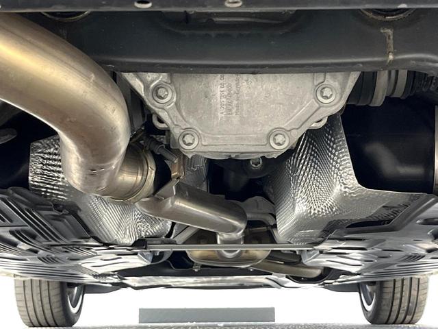 Cクラス C220d ローレウスエディション レーダーセーフティパッケージ クリアランスソナー アダプティブハイビームアシストプラス LEDヘッドランプ 黒革シート 前席シートヒーター 前席パワーシート 純正ナビ バックカメラ フルセグTV(21枚目)