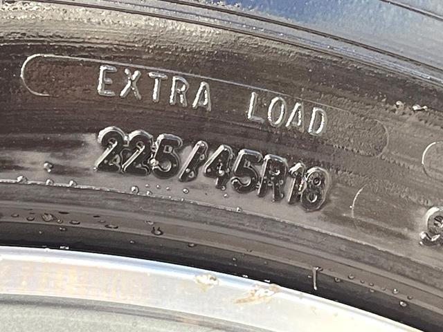 Cクラス C220d ローレウスエディション レーダーセーフティパッケージ クリアランスソナー アダプティブハイビームアシストプラス LEDヘッドランプ 黒革シート 前席シートヒーター 前席パワーシート 純正ナビ バックカメラ フルセグTV(29枚目)