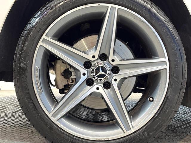 Cクラス C220d ローレウスエディション レーダーセーフティパッケージ クリアランスソナー アダプティブハイビームアシストプラス LEDヘッドランプ 黒革シート 前席シートヒーター 前席パワーシート 純正ナビ バックカメラ フルセグTV(31枚目)