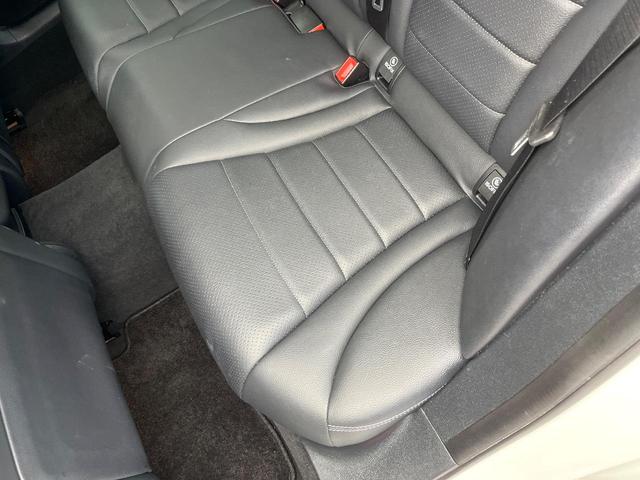 Cクラス C220d ローレウスエディション レーダーセーフティパッケージ クリアランスソナー アダプティブハイビームアシストプラス LEDヘッドランプ 黒革シート 前席シートヒーター 前席パワーシート 純正ナビ バックカメラ フルセグTV(43枚目)