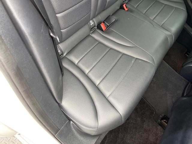 Cクラス C220d ローレウスエディション レーダーセーフティパッケージ クリアランスソナー アダプティブハイビームアシストプラス LEDヘッドランプ 黒革シート 前席シートヒーター 前席パワーシート 純正ナビ バックカメラ フルセグTV(44枚目)