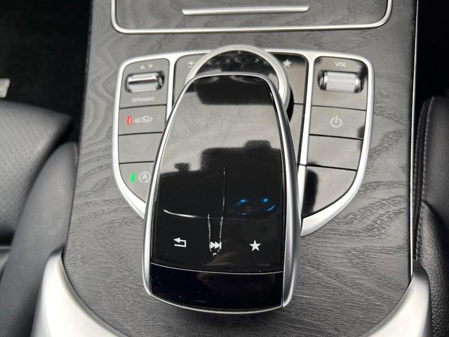 Cクラス C220d ローレウスエディション レーダーセーフティパッケージ クリアランスソナー アダプティブハイビームアシストプラス LEDヘッドランプ 黒革シート 前席シートヒーター 前席パワーシート 純正ナビ バックカメラ フルセグTV(67枚目)