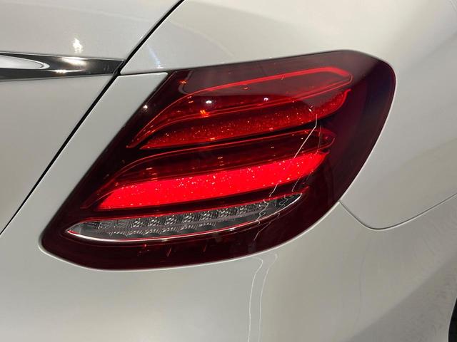 Ｅクラス Ｅ２２０ｄ　アバンギャルド　スポーツ　レーダーセーフティパッケージ　アダプティブハイビームアシストプラス　マルチビームＬＥＤヘッドランプ　前席パワーシート　前席シートヒーター　純正ナビ　全方位カメラ　純正１９インチＡＷ　禁煙車　ＥＴＣ（27枚目）