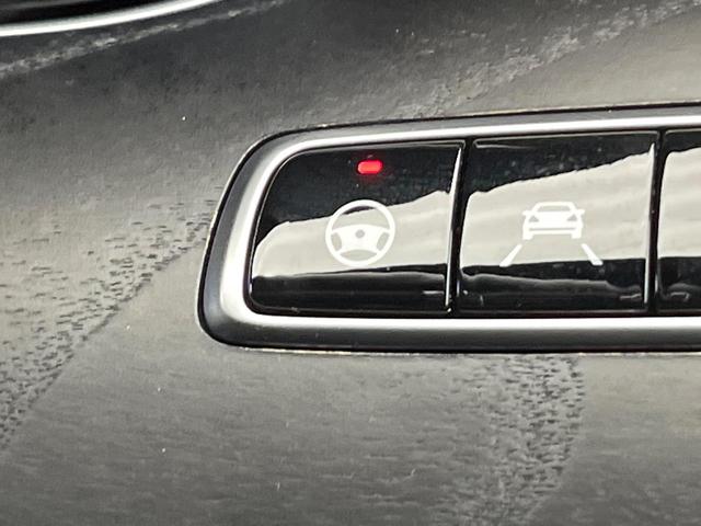 Ｅクラス Ｅ２２０ｄ　アバンギャルド　スポーツ　レーダーセーフティパッケージ　アダプティブハイビームアシストプラス　マルチビームＬＥＤヘッドランプ　前席パワーシート　前席シートヒーター　純正ナビ　全方位カメラ　純正１９インチＡＷ　禁煙車　ＥＴＣ（55枚目）