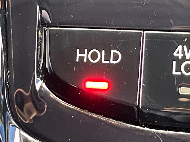 ジープ・コンパス リミテッド 後期モデル 全周囲カメラ ハンズフリーパワーバックドア 革シート 前席シートヒーター 前席パワーシート アダプティブクルーズコントロール オートブレーキホールド オートハイビーム 純正ナビ 禁煙車(7枚目)