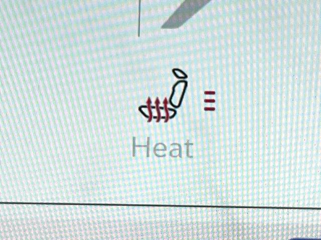 ジープ・コンパス リミテッド 後期モデル 全周囲カメラ ハンズフリーパワーバックドア 革シート 前席シートヒーター 前席パワーシート アダプティブクルーズコントロール オートブレーキホールド オートハイビーム 純正ナビ 禁煙車(8枚目)