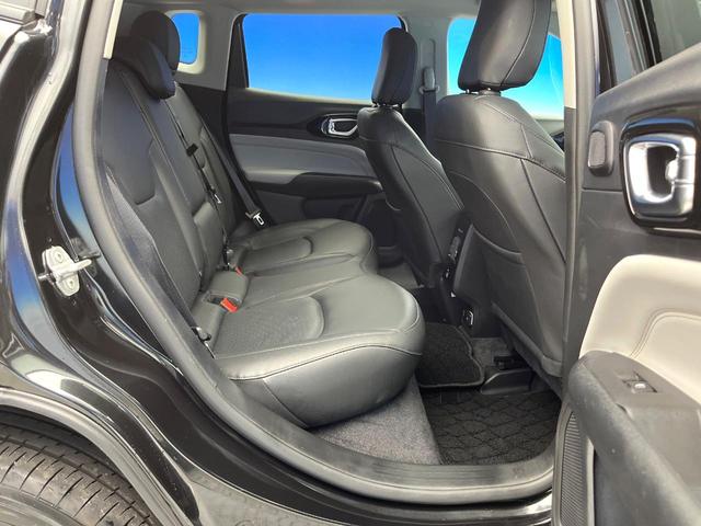 ジープ・コンパス リミテッド 後期モデル 全周囲カメラ ハンズフリーパワーバックドア 革シート 前席シートヒーター 前席パワーシート アダプティブクルーズコントロール オートブレーキホールド オートハイビーム 純正ナビ 禁煙車(10枚目)