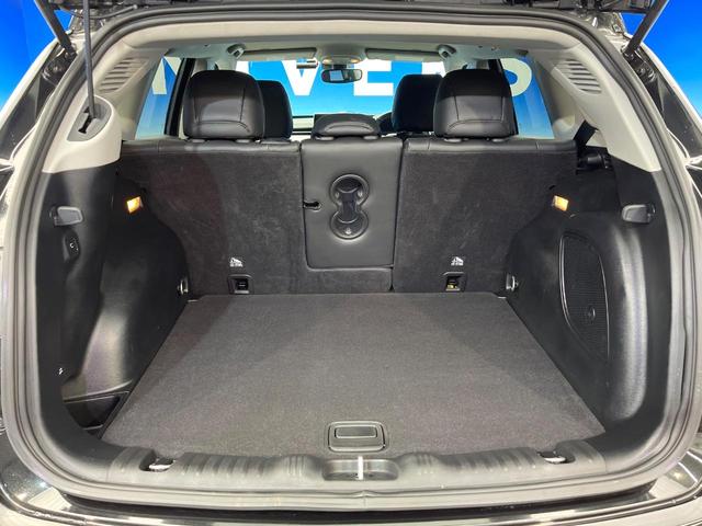 ジープ・コンパス リミテッド 後期モデル 全周囲カメラ ハンズフリーパワーバックドア 革シート 前席シートヒーター 前席パワーシート アダプティブクルーズコントロール オートブレーキホールド オートハイビーム 純正ナビ 禁煙車(13枚目)