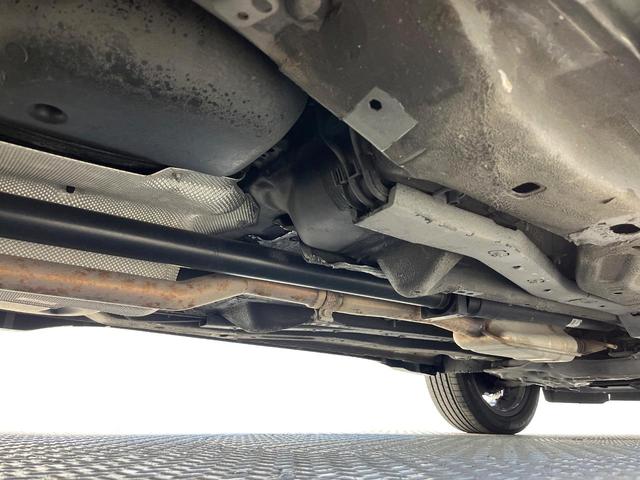 ジープ・コンパス リミテッド 後期モデル 全周囲カメラ ハンズフリーパワーバックドア 革シート 前席シートヒーター 前席パワーシート アダプティブクルーズコントロール オートブレーキホールド オートハイビーム 純正ナビ 禁煙車(37枚目)