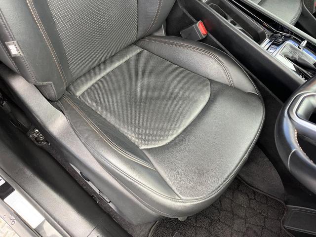 ジープ・コンパス リミテッド 後期モデル 全周囲カメラ ハンズフリーパワーバックドア 革シート 前席シートヒーター 前席パワーシート アダプティブクルーズコントロール オートブレーキホールド オートハイビーム 純正ナビ 禁煙車(42枚目)