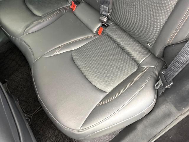 ジープ・コンパス リミテッド 後期モデル 全周囲カメラ ハンズフリーパワーバックドア 革シート 前席シートヒーター 前席パワーシート アダプティブクルーズコントロール オートブレーキホールド オートハイビーム 純正ナビ 禁煙車(45枚目)