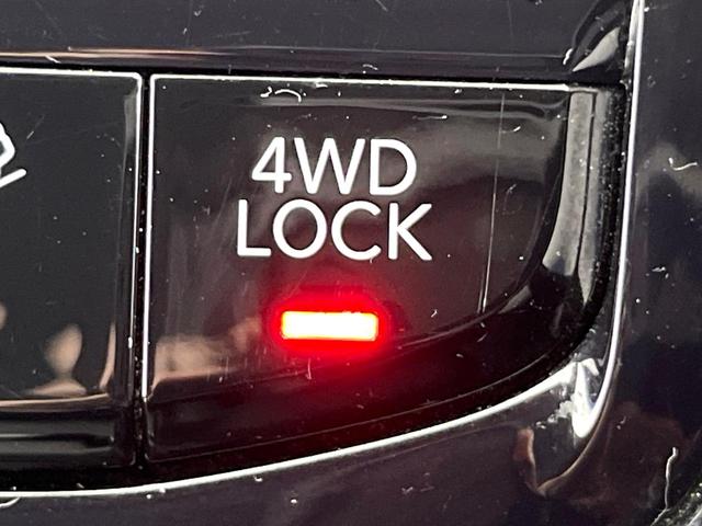 ジープ・コンパス リミテッド 後期モデル 全周囲カメラ ハンズフリーパワーバックドア 革シート 前席シートヒーター 前席パワーシート アダプティブクルーズコントロール オートブレーキホールド オートハイビーム 純正ナビ 禁煙車(60枚目)