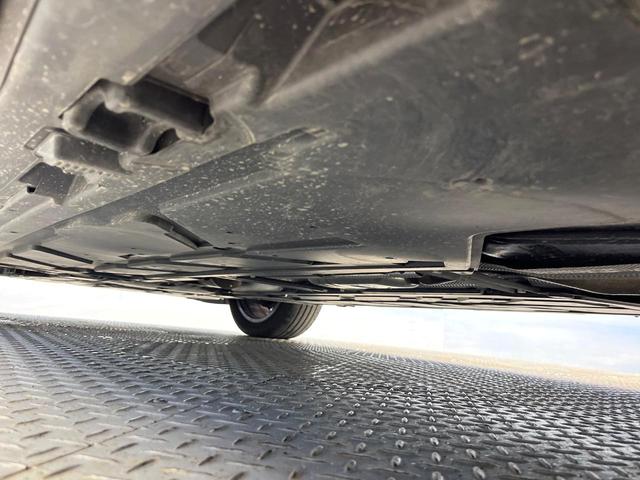 GLAクラス GLA200d 4マチック AMGライン パノラミックスライディングルーフ レザーエクスクルーシブPKG アドバンスドPKG ナビゲーションPKG アンビエントライト フットトランクオープナー ハイビームアシストプラス 地デジTV 禁煙車(24枚目)