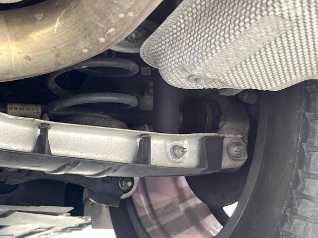 GLAクラス GLA200d 4マチック AMGライン パノラミックスライディングルーフ レザーエクスクルーシブPKG アドバンスドPKG ナビゲーションPKG アンビエントライト フットトランクオープナー ハイビームアシストプラス 地デジTV 禁煙車(28枚目)