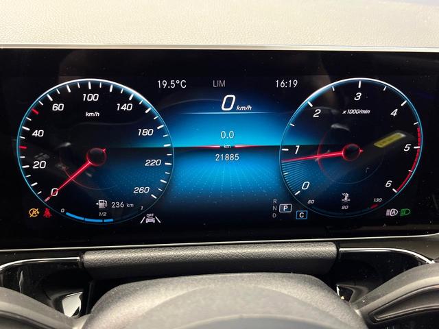 GLAクラス GLA200d 4マチック AMGライン パノラミックスライディングルーフ レザーエクスクルーシブPKG アドバンスドPKG ナビゲーションPKG アンビエントライト フットトランクオープナー ハイビームアシストプラス 地デジTV 禁煙車(53枚目)