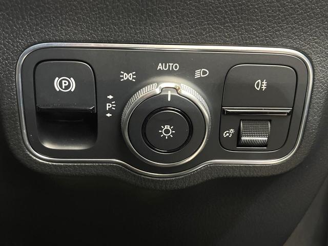 GLAクラス GLA200d 4マチック AMGライン パノラミックスライディングルーフ レザーエクスクルーシブPKG アドバンスドPKG ナビゲーションPKG アンビエントライト フットトランクオープナー ハイビームアシストプラス 地デジTV 禁煙車(57枚目)