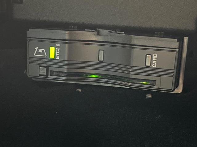 GLAクラス GLA200d 4マチック AMGライン パノラミックスライディングルーフ レザーエクスクルーシブPKG アドバンスドPKG ナビゲーションPKG アンビエントライト フットトランクオープナー ハイビームアシストプラス 地デジTV 禁煙車(68枚目)