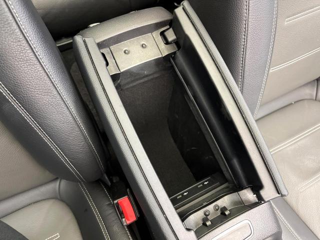 GLAクラス GLA200d 4マチック AMGライン パノラミックスライディングルーフ レザーエクスクルーシブPKG アドバンスドPKG ナビゲーションPKG アンビエントライト フットトランクオープナー ハイビームアシストプラス 地デジTV 禁煙車(69枚目)