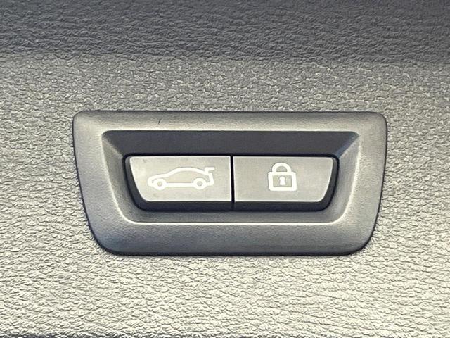 X1 xDrive 18d xライン 後期モデル 4WD 電動リアゲート LEDヘッドランプ オートライト 前席パワーシート 純正18インチアルミ バックカメラ Bluetooth再生 ワンオーナー 禁煙車(7枚目)