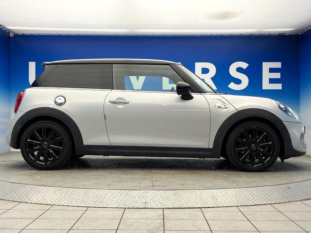 MINI クーパーSD カメラパーキングアシストPKG スポーツドライビングPKG ペッパーPKG アダプディブクルーズ LEDヘッドランプ 純正17インチアルミ バックカメラ Bluetooth再生 禁煙車(22枚目)