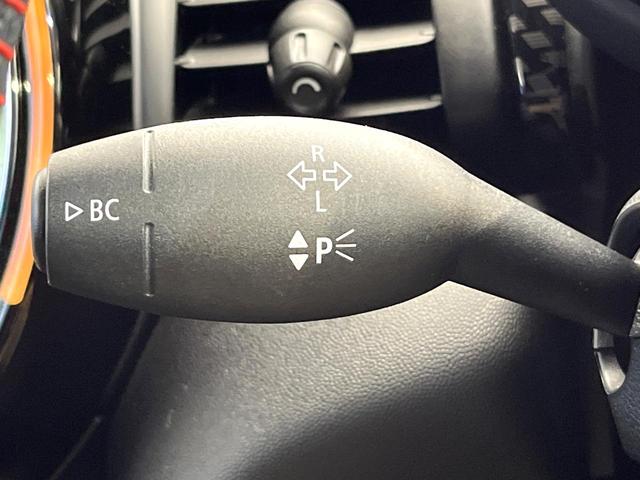 MINI クーパーSD カメラパーキングアシストPKG スポーツドライビングPKG ペッパーPKG アダプディブクルーズ LEDヘッドランプ 純正17インチアルミ バックカメラ Bluetooth再生 禁煙車(43枚目)