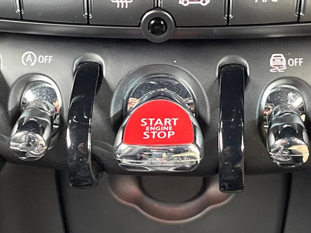 MINI クーパーSD カメラパーキングアシストPKG スポーツドライビングPKG ペッパーPKG アダプディブクルーズ LEDヘッドランプ 純正17インチアルミ バックカメラ Bluetooth再生 禁煙車(54枚目)