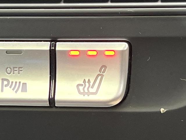 Aクラス A250 シュポルト 4マチック 後期モデル AMGレザーエクスクルーシブパッケージ アダプティブクルーズコントロール クリアランスソナー アダプティブハイビームアシスト LEDヘッドランプ 前席パワーシート 前席シートヒーター(10枚目)